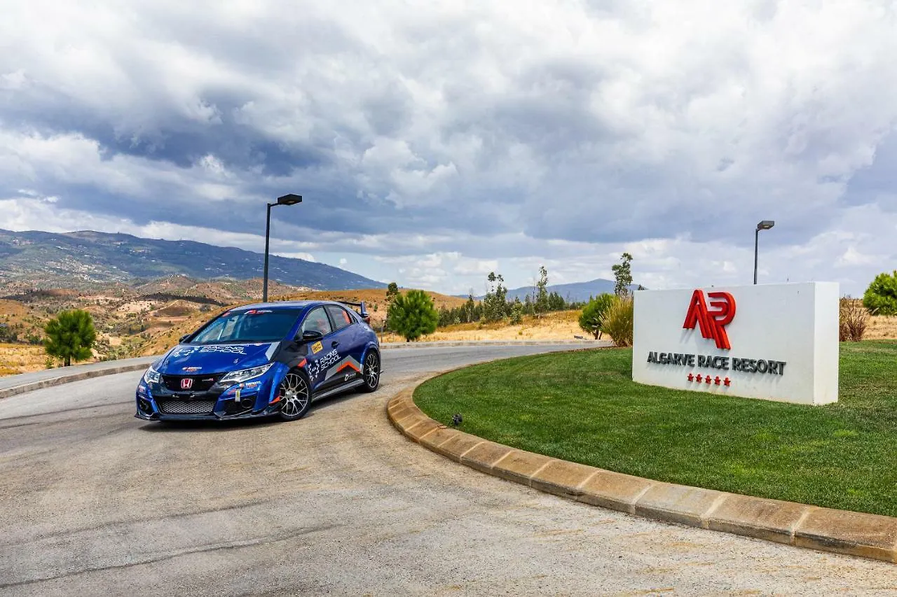 Algarve Race Resort - Hotel Montes de Cima